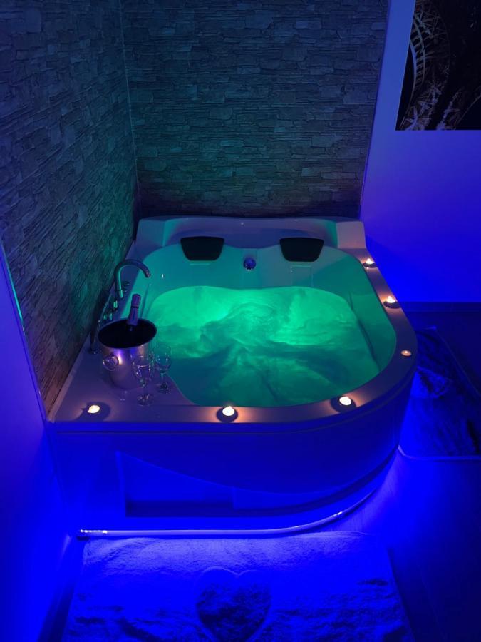 B&B La Perla&Suites Bari Bagian luar foto